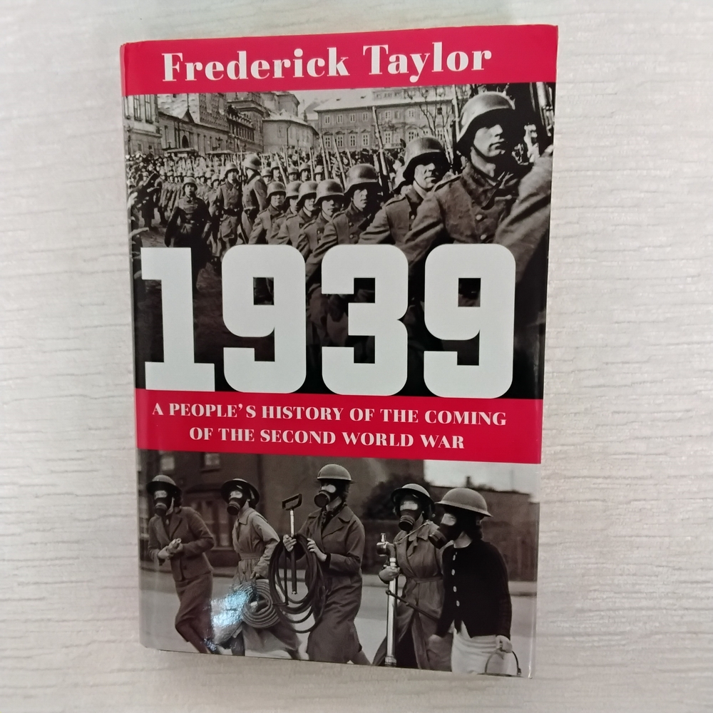 1939: A People's History Book
